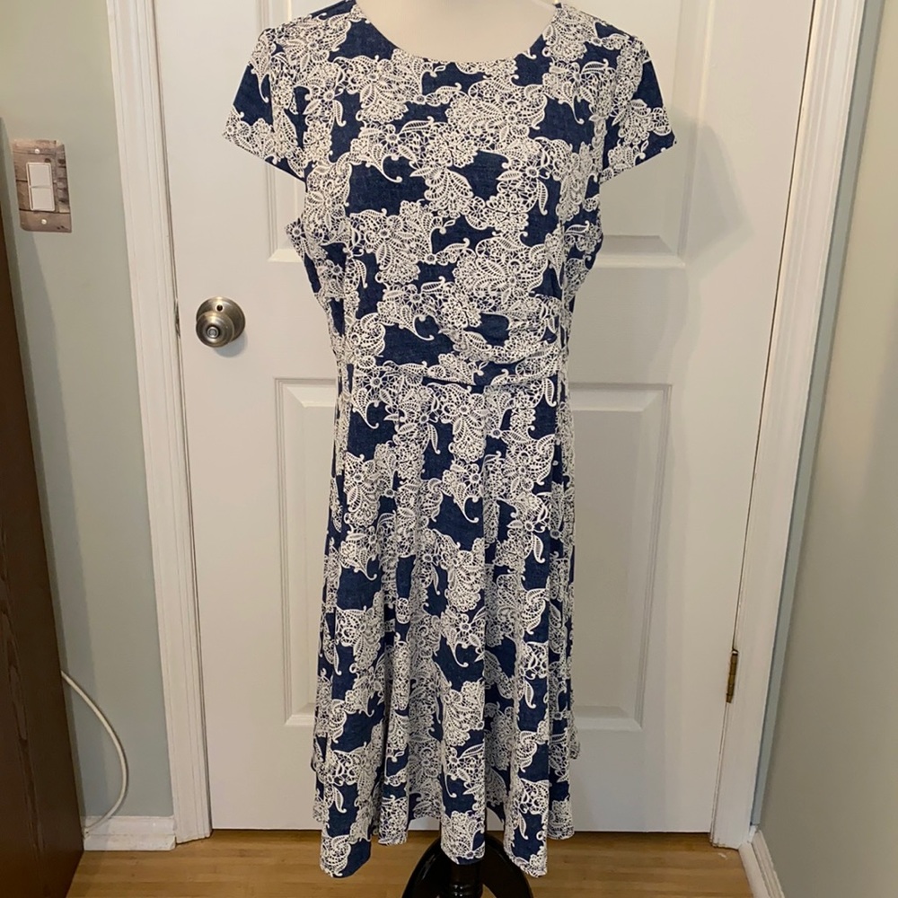 Lace dress